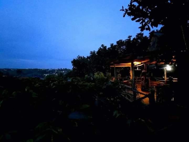 Tree Lodge Banlung エクステリア 写真