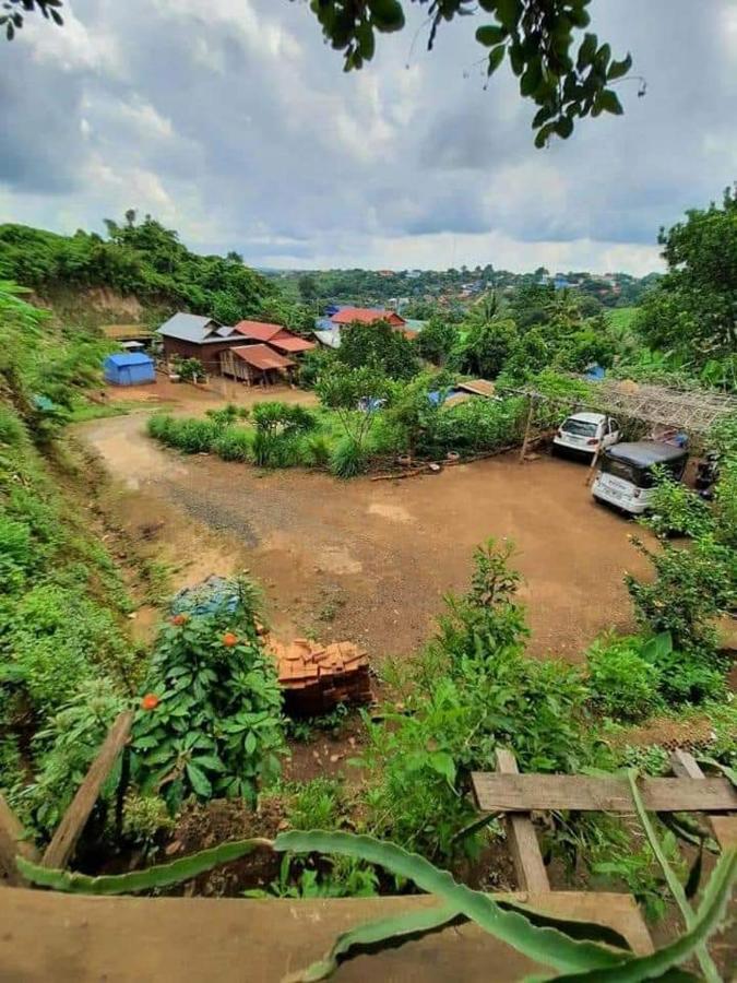 Tree Lodge Banlung エクステリア 写真