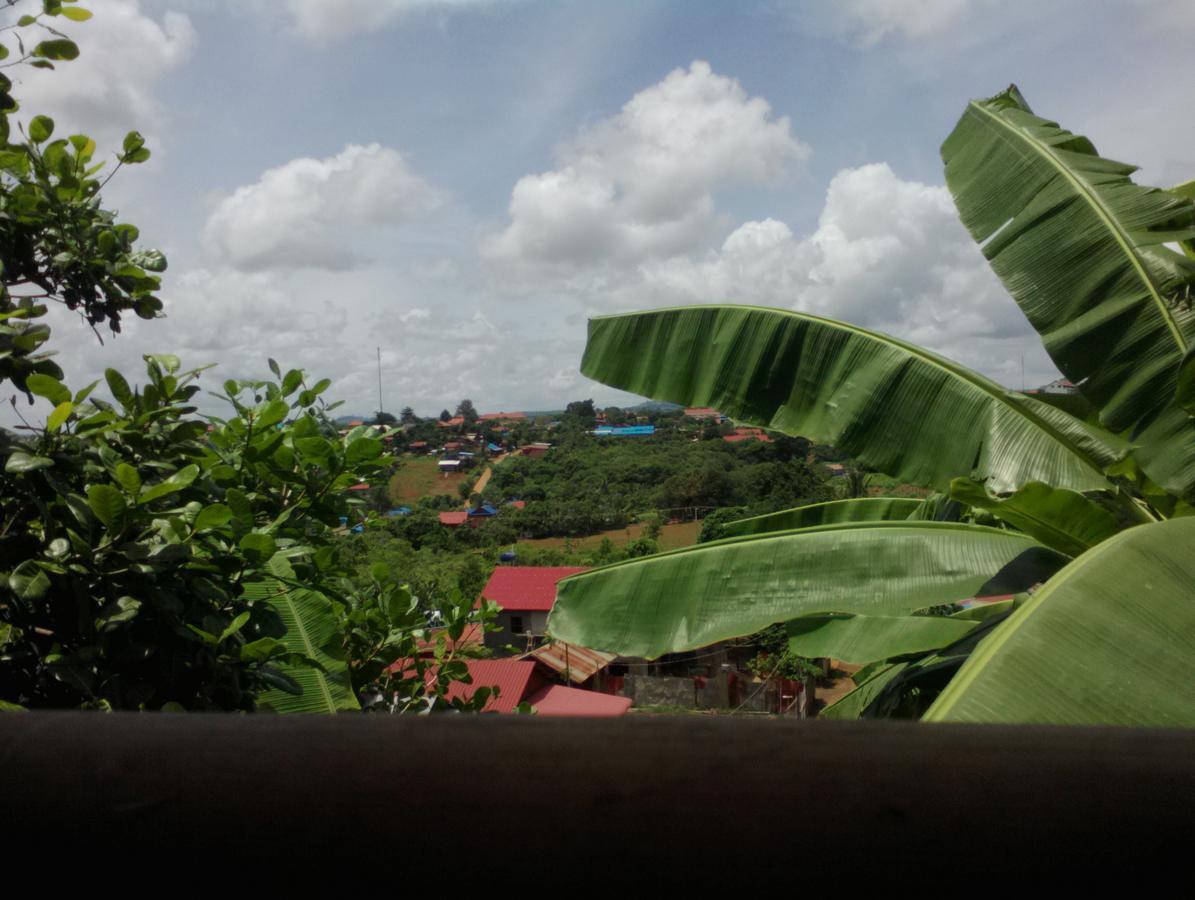 Tree Lodge Banlung エクステリア 写真