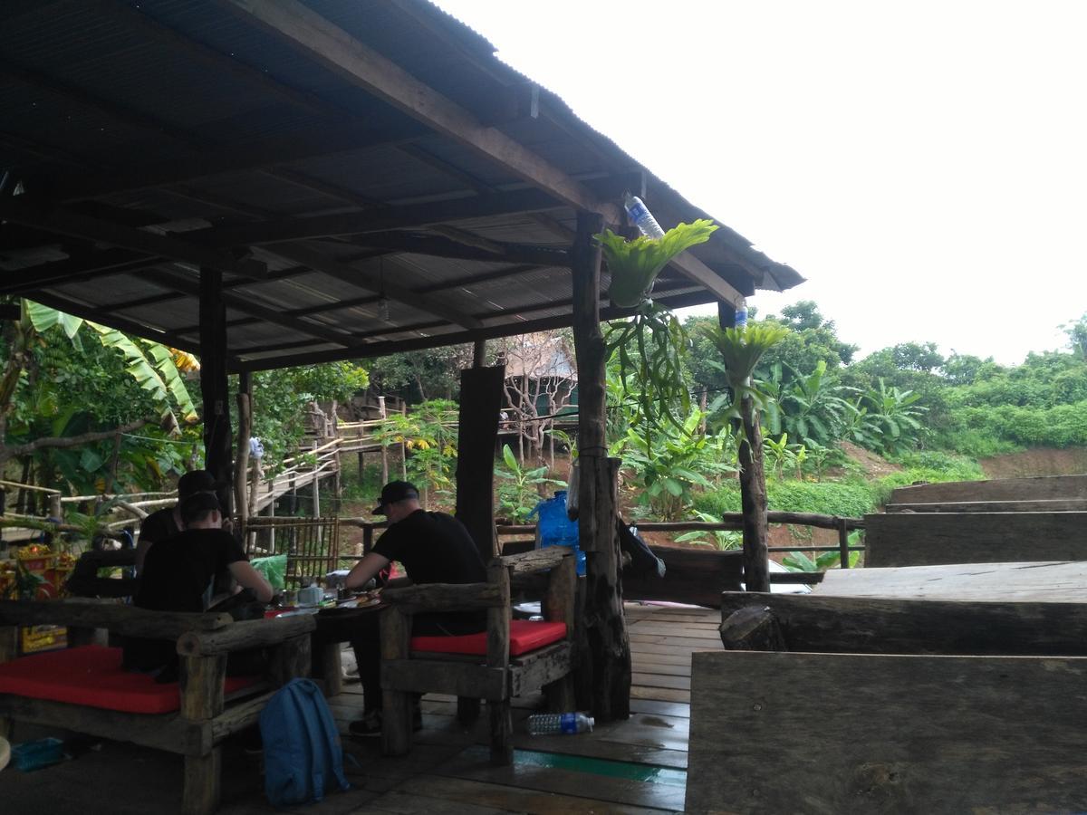 Tree Lodge Banlung エクステリア 写真