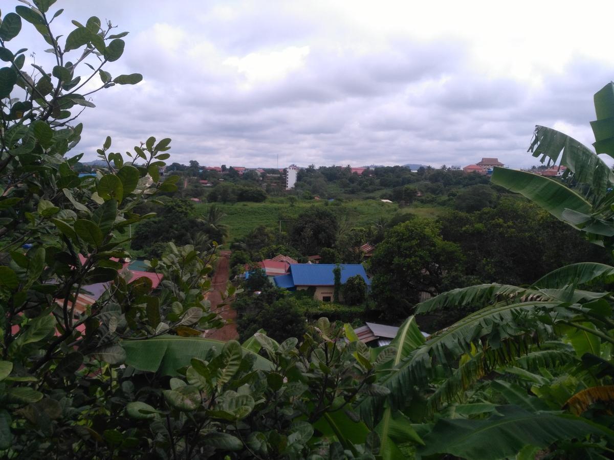 Tree Lodge Banlung エクステリア 写真
