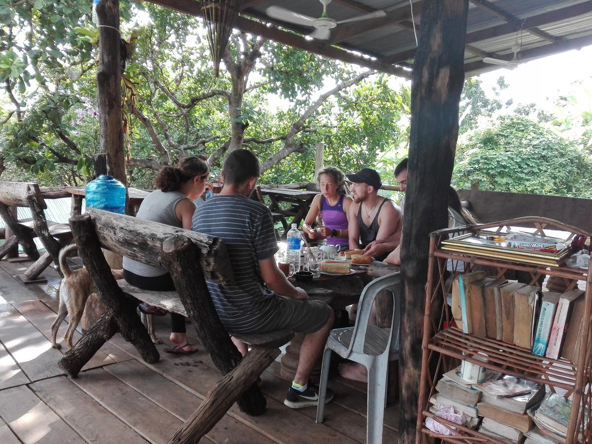 Tree Lodge Banlung エクステリア 写真
